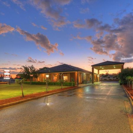Bushman'S Motor Inn Parkes Esterno foto