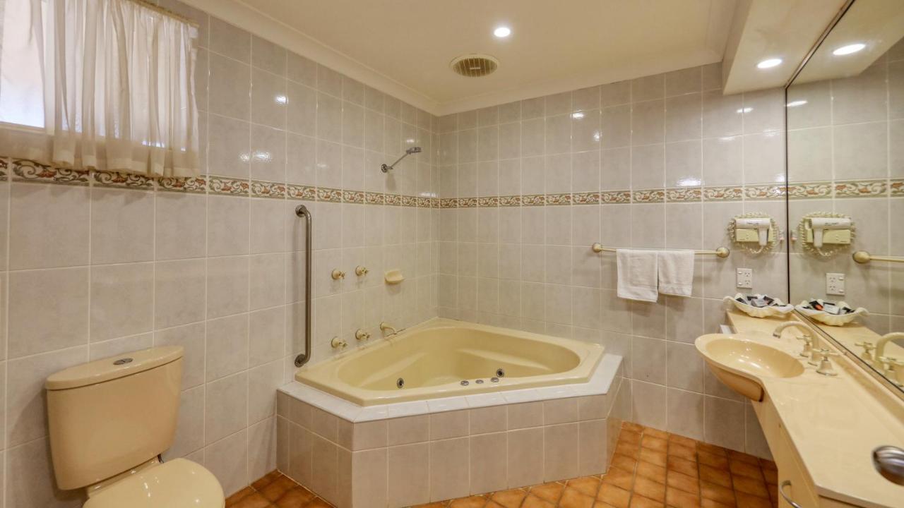 Bushman'S Motor Inn Parkes Esterno foto