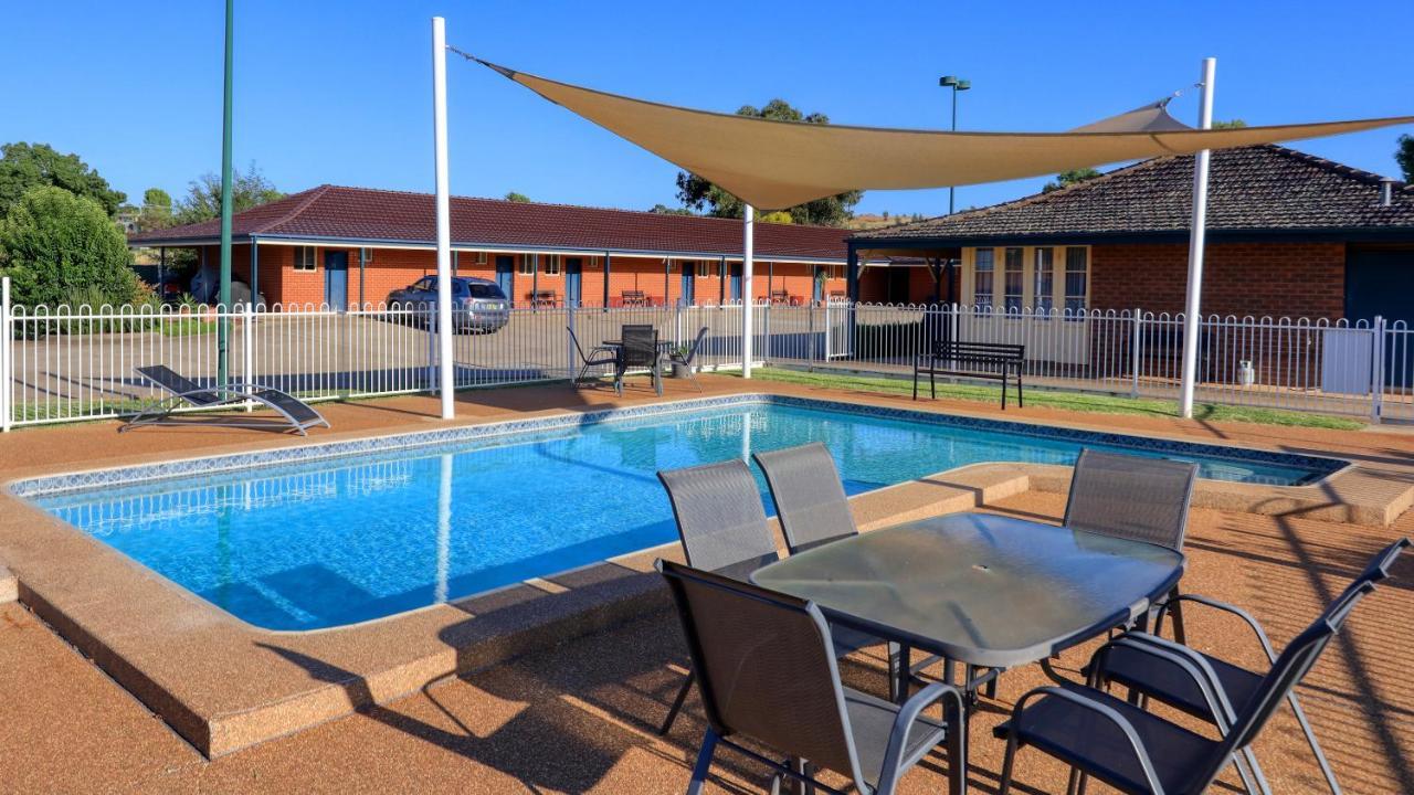 Bushman'S Motor Inn Parkes Esterno foto