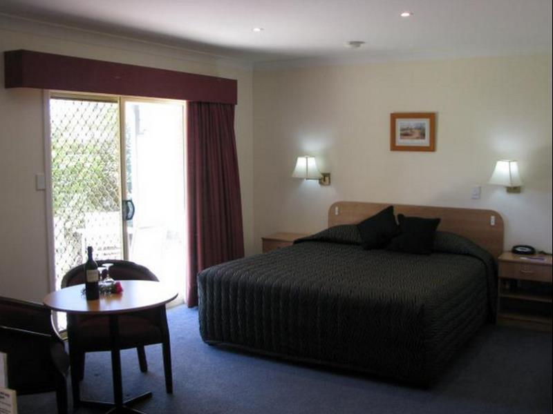 Bushman'S Motor Inn Parkes Esterno foto